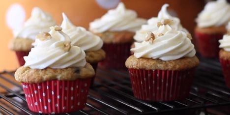 banana chocolate chip cupcakes with cream cheese frosting recipe