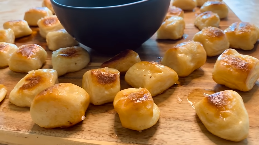 3-ingredient pretzel bites recipe