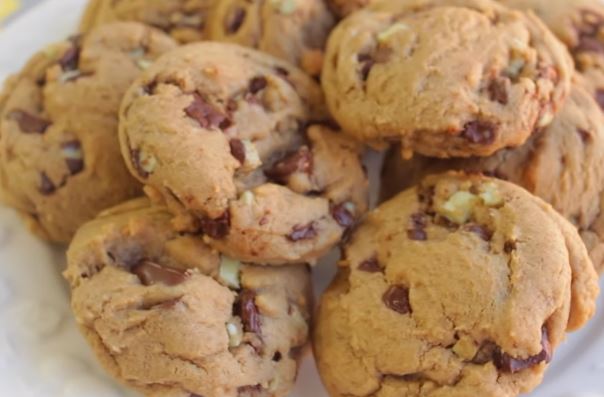 Mocha Mint Chocolate Chunk Cookies Recipe