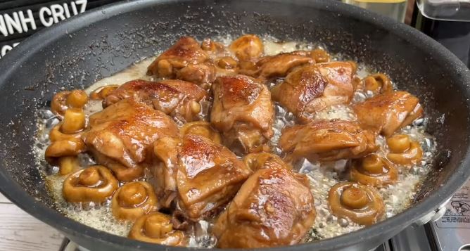 braised chicken breast with mushrooms recipe