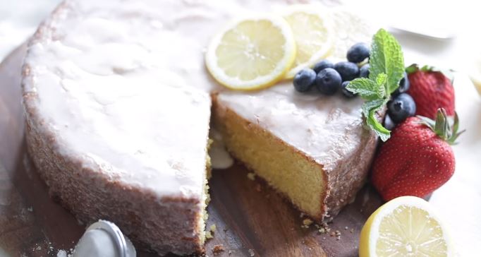 lemon cornmeal cake with blackberries and lemon glaze recipe