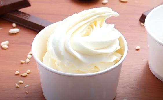 boozy frozen yogurt recipe