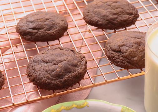 5-ingredient nutella almond butter cookies recipe
