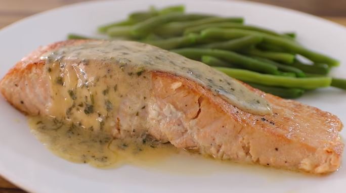 easy salmon recipe lemon butter sauce