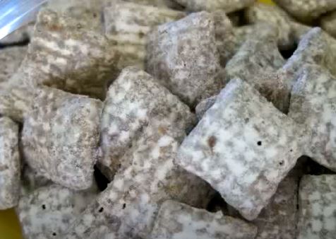 vanilla coconut muddy buddies recipe