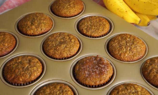 easy fluffy banana cupcakes recipe
