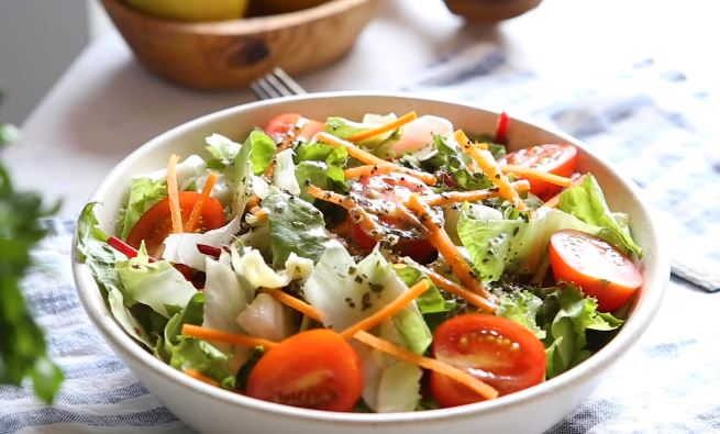 salad bowls with dressing recipe