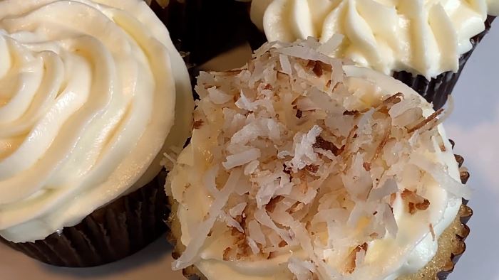 coconut cupcakes with cream cheese frosting recipe