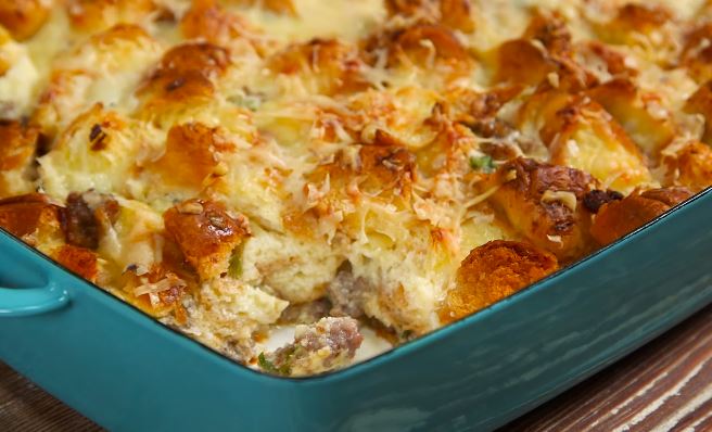sausage and egg croissant breakfast casserole recipe