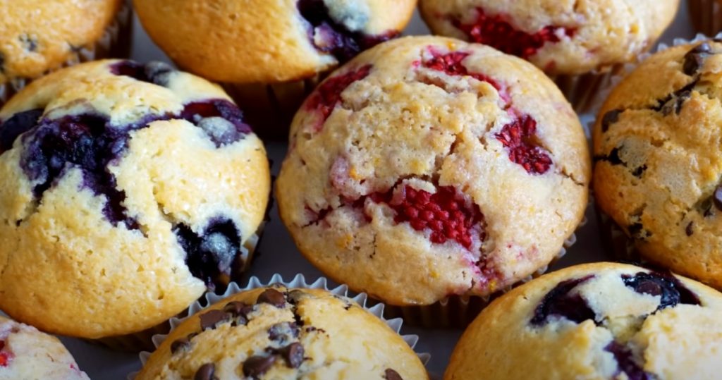 dried cherry buttermilk muffins with almond streusel recipe