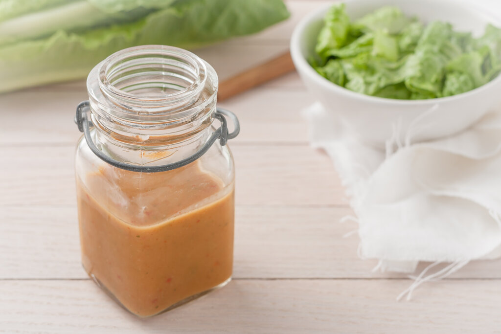 French Dressing Recipe, quick and easy salad dressing made of simple pantry ingredients, sweet and tangy French salad dressing