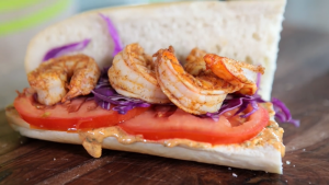 a healthy-version shrimp po'boy recipe