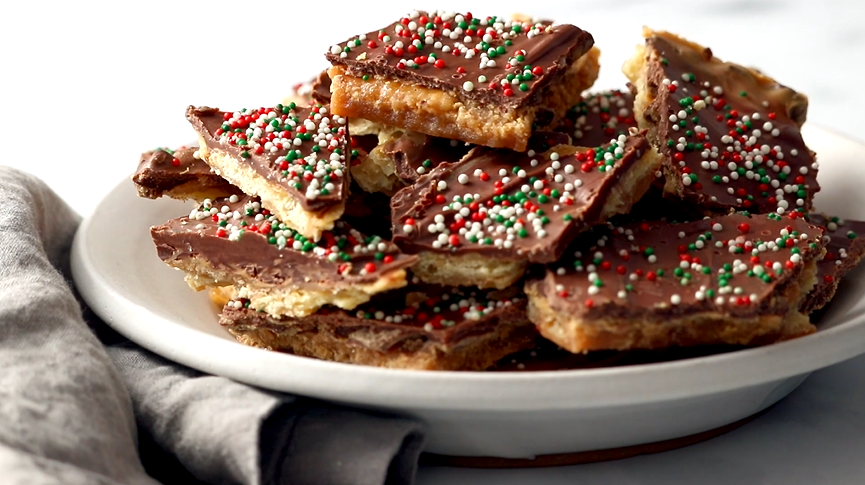 chocolate peanut butter saltine toffee recipe