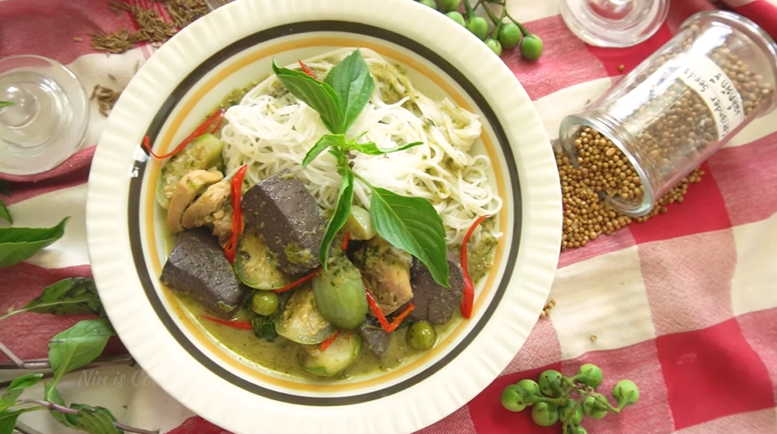 easy thai green curry noodles recipe