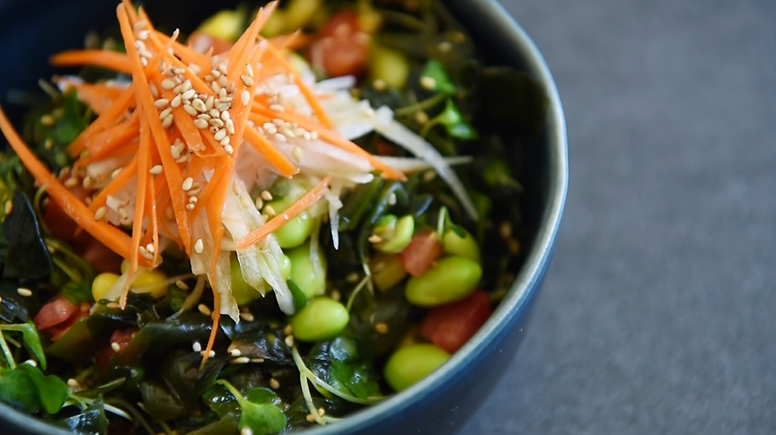 edamame salad with tofu, bean sprouts and seaweed recipe