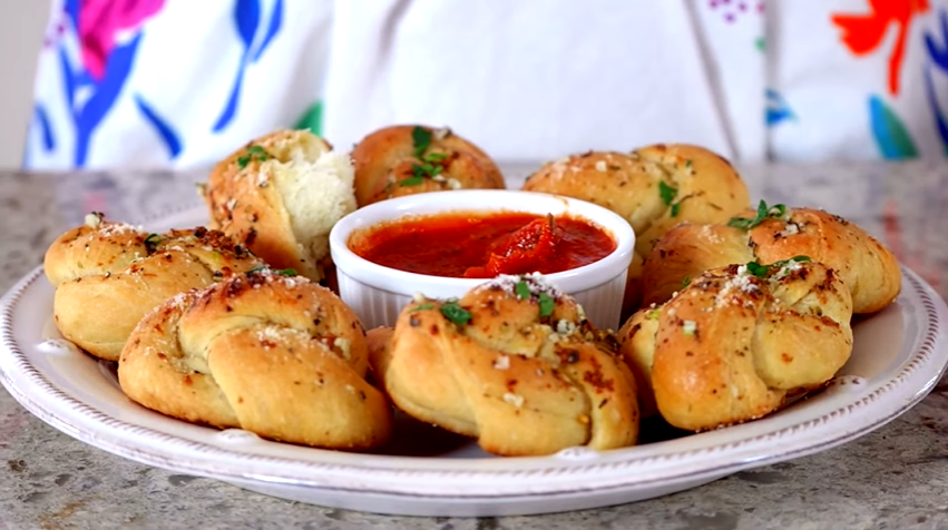 garlic knots with parmesan recipe