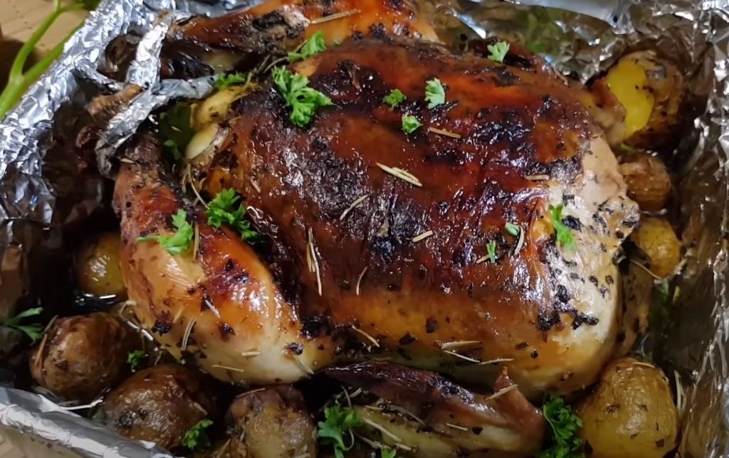 Garlic-Rosemary Roasted Chicken and Potatoes Recipe