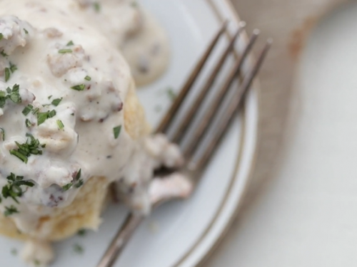 homemade biscuits and gravy recipe