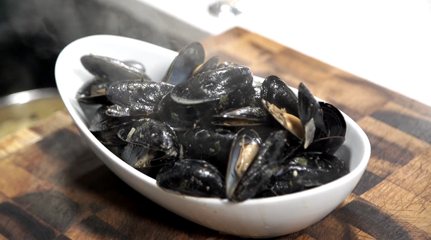 mussels in basil cream sauce recipe