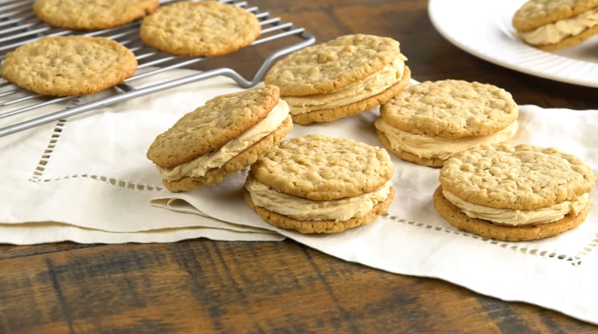 peanut butter cookie sandwiches (do-si-dos copycat) recipe