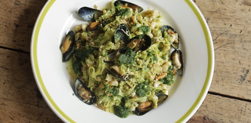 pesto clams and shrimp linguine recipe