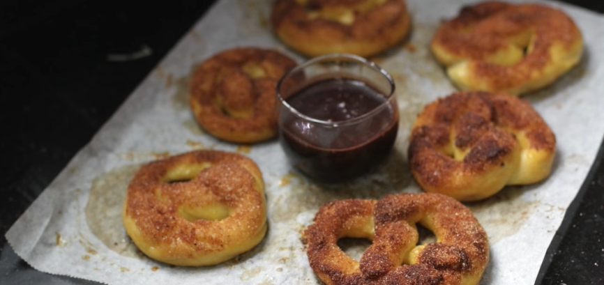 Pretzel Bites with Honey Mustard Dipping Sauce - Yummy Healthy Easy