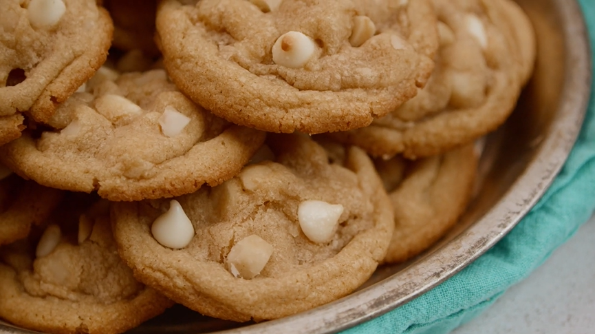 white chocolate macadamia cookies recipe