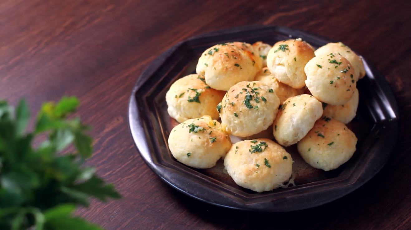 Garlic Parmesan Cheese Bombs Recipe