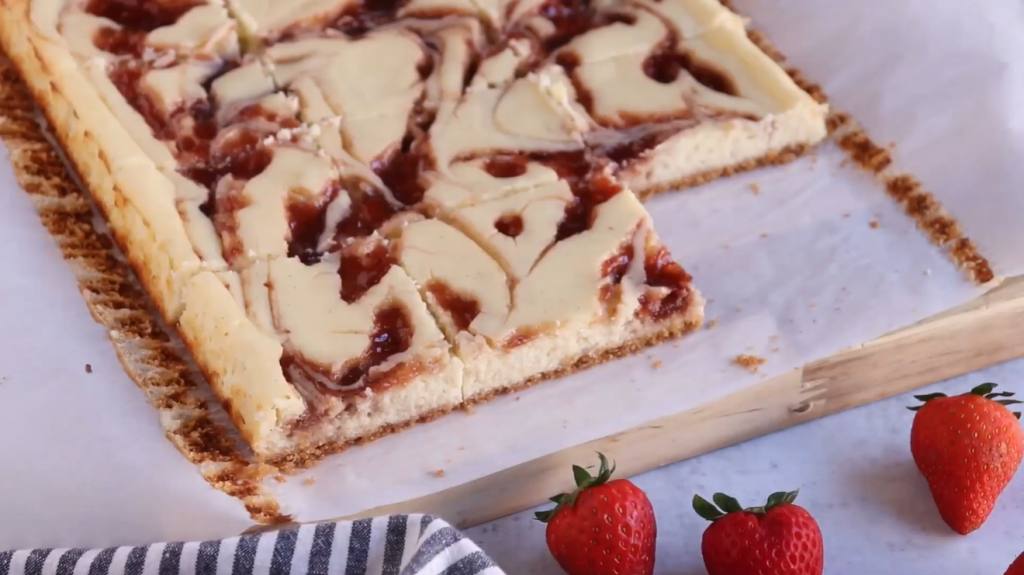 strawberry cream cheese dessert bars recipe