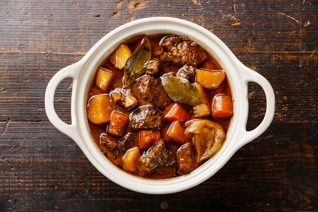 Spanish Beef Stew Recipe, homemade Spanish stew with beef chunks and bell peppers mixed with spices